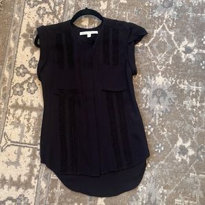 Veronica Beard Silk sleeveless button front Blouse with lace detail